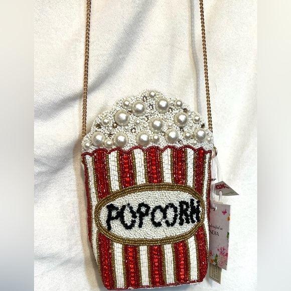 🍿🍿MADE IN INDIA VIRAL POPCORN BEADED  BAG-🍿🍿NWT - Picture 5 of 15